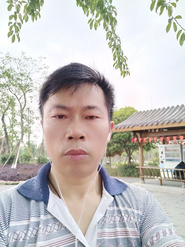 一个人的孤单的第一张照片--长春相亲服务中心