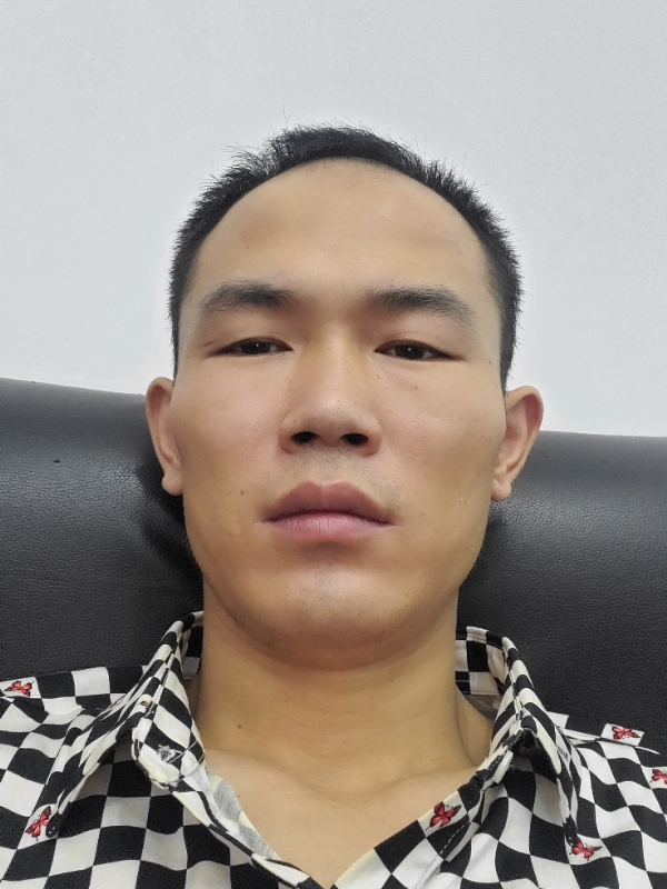 卷卷有爷名的第一张照片--长春相亲服务中心