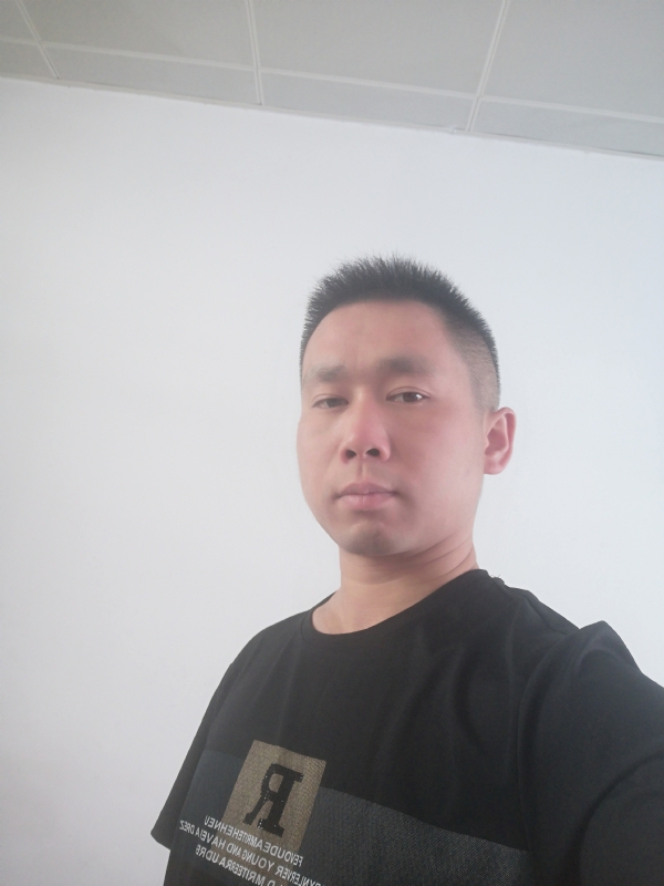 孤独的狼的第一张照片--长春相亲服务中心