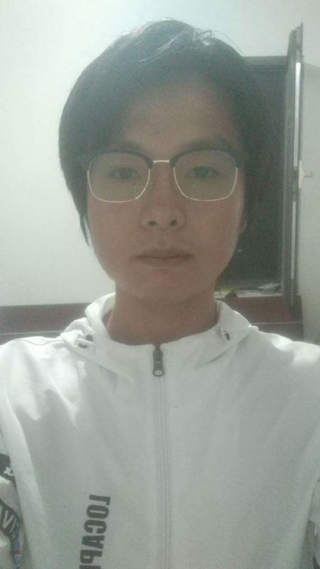 轻吻的第一张照片--长春相亲服务中心