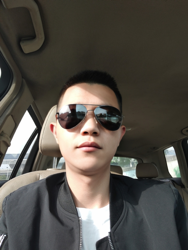 葛先生的第一张照片--长春相亲服务中心