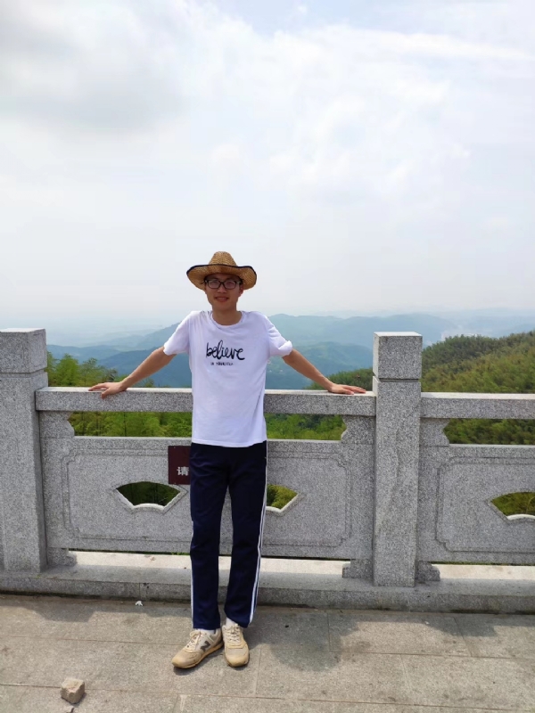 华华的第四张照片--长春相亲服务中心