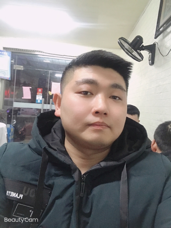 回忆是个小孩的第一张照片--长春相亲服务中心