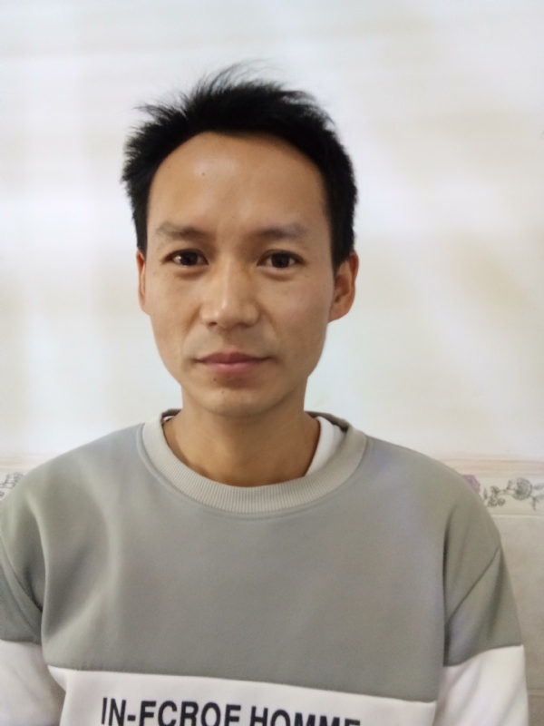 单亲爸爸的第一张照片--长春相亲服务中心