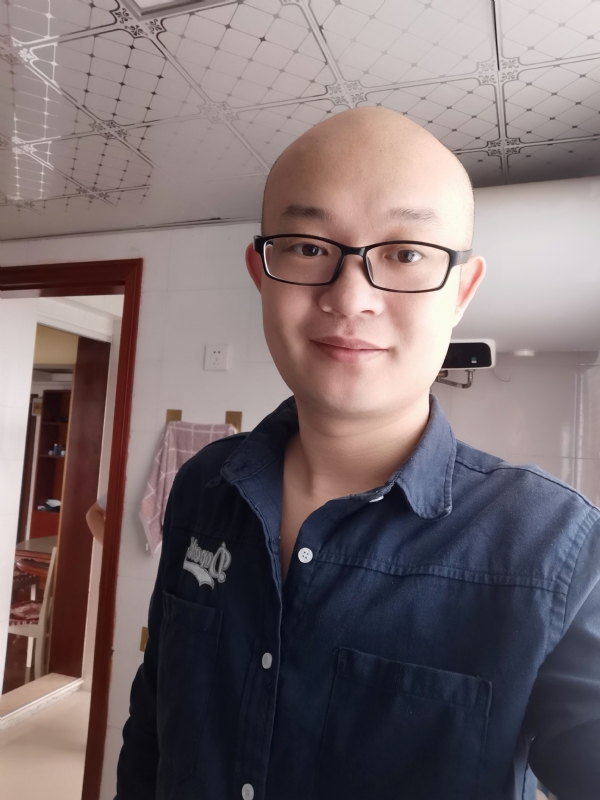 凝望远方的第一张照片--长春相亲服务中心