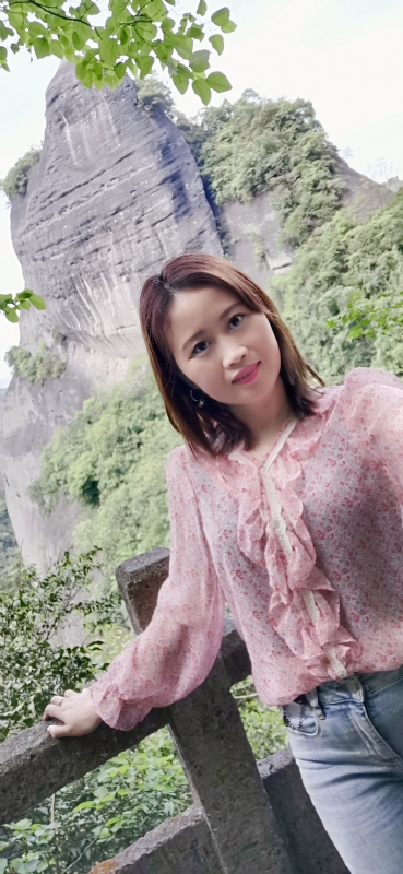 花开半夏的第二张照片--长春相亲服务中心