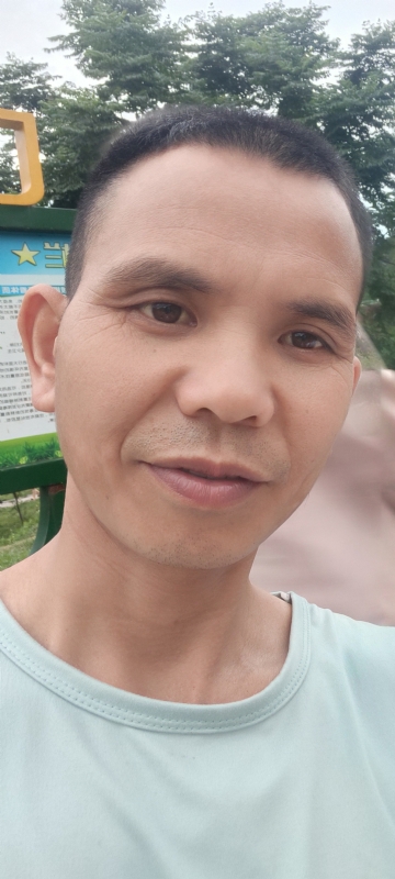 找个相爱的人结婚的第一张照片--长春相亲服务中心