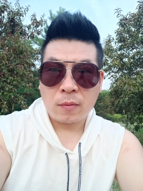 等风来的第二张照片--长春相亲服务中心