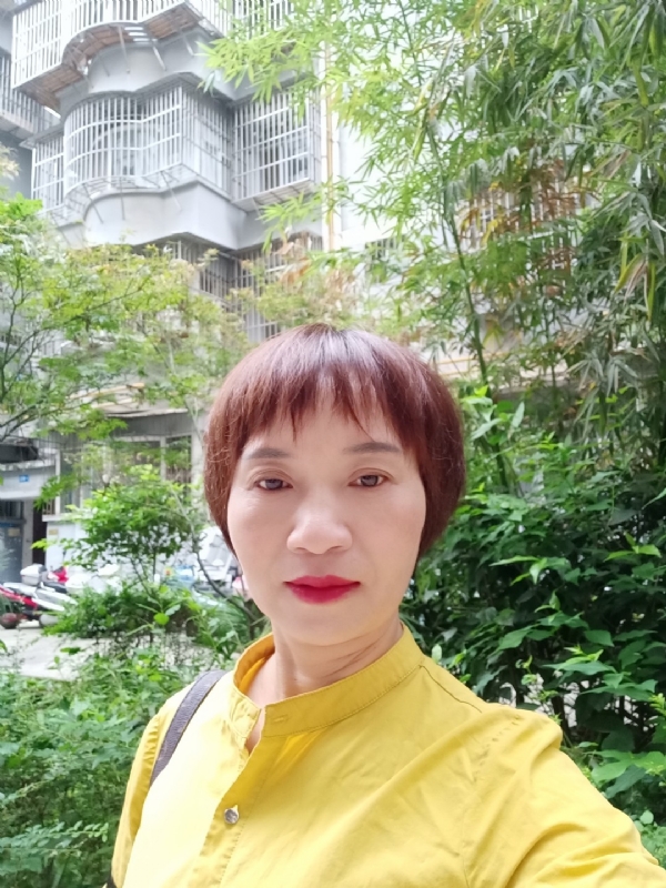 小瓶子的第二张照片--长春相亲服务中心