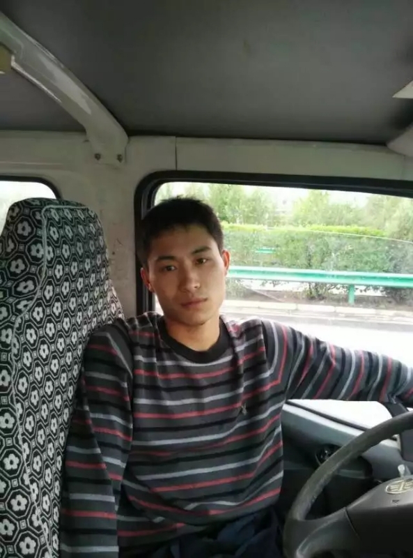 桦树林的第一张照片--长春相亲服务中心