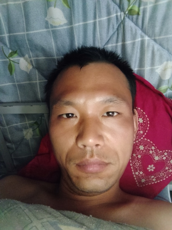 弘扬的第一张照片--长春相亲服务中心