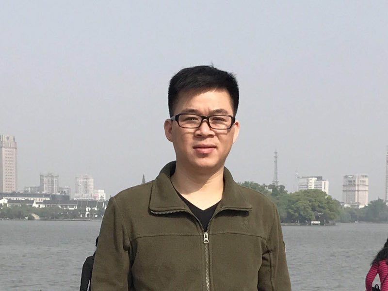 孔雀鱼的第一张照片--长春相亲服务中心