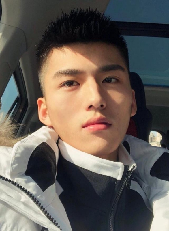 飞翔的第一张照片--长春相亲服务中心