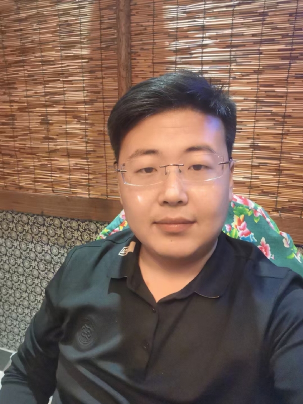 刘先生的第一张照片--长春相亲服务中心