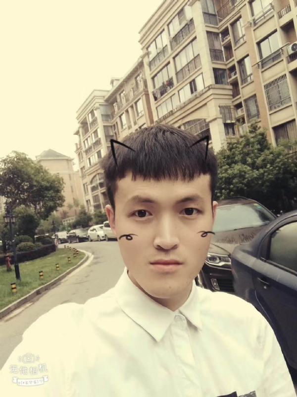 星空之下的第二张照片--长春相亲服务中心