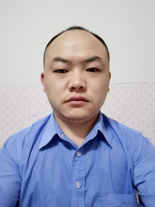 与子携老的第一张照片--长春相亲服务中心