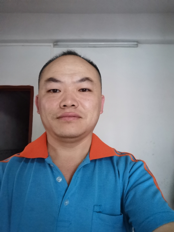 与子携老的第六张照片--长春相亲服务中心