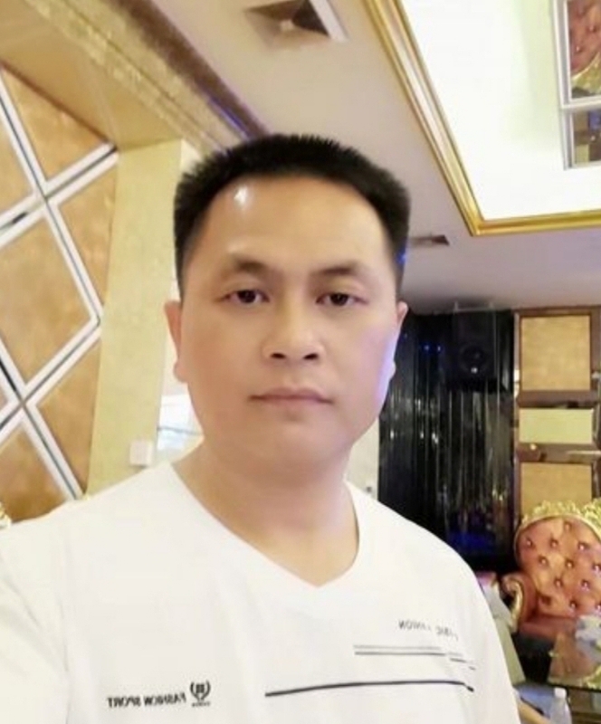 小梁的第二张照片--长春相亲服务中心