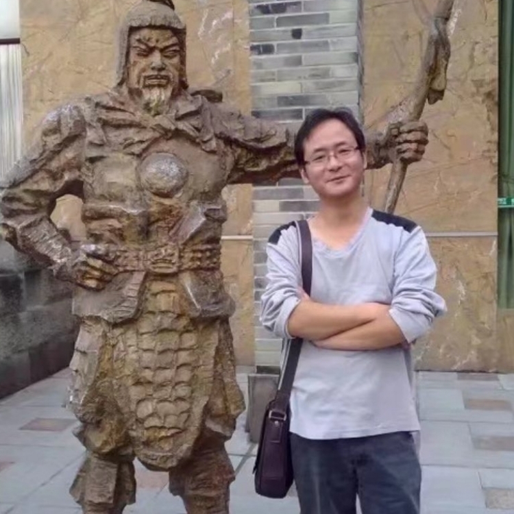 孤狼的第三张照片--长春相亲服务中心