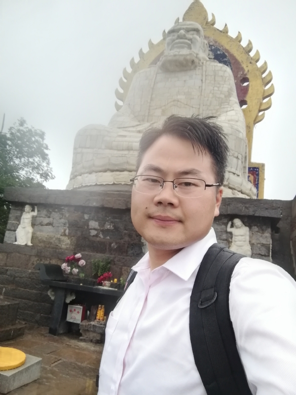 江洋党总顾问的第一张照片--长春相亲服务中心