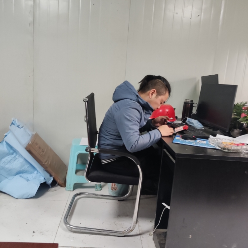 太空舱的第一张照片--长春相亲服务中心