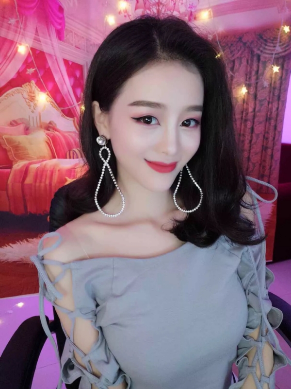 Cici的第三张照片--长春相亲服务中心