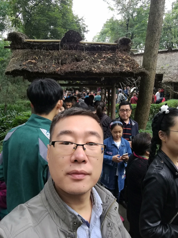 撑起一片天的第一张照片--长春相亲服务中心