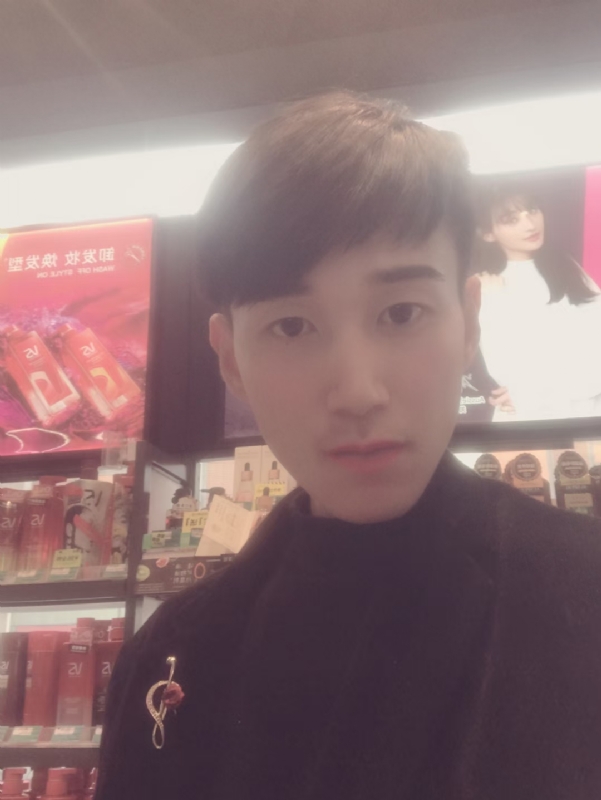 唯美的爱情故事的第一张照片--长春相亲服务中心