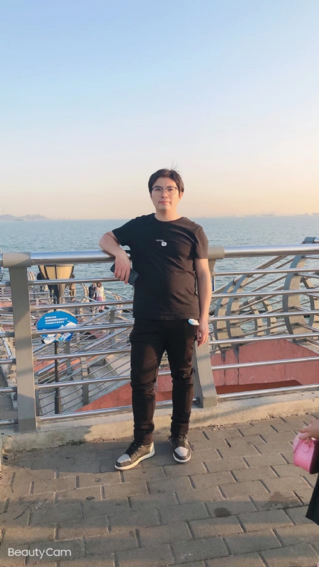 陆迅的第二张照片--长春相亲服务中心