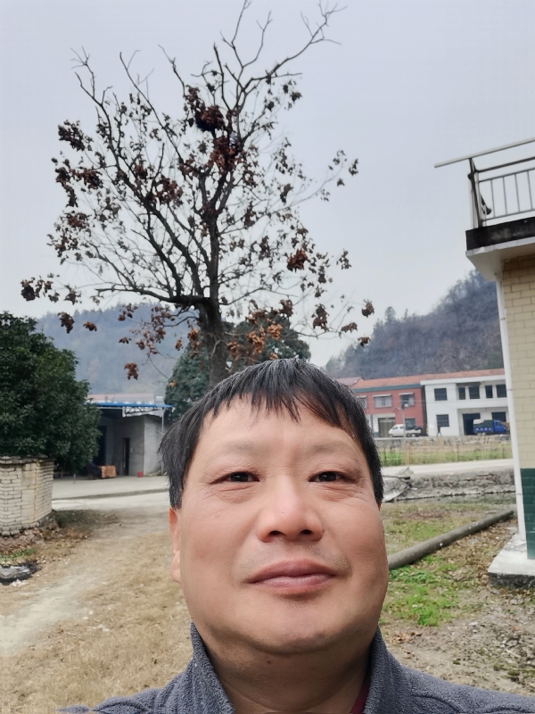 苏众青春冲浪的第二张照片--长春相亲服务中心