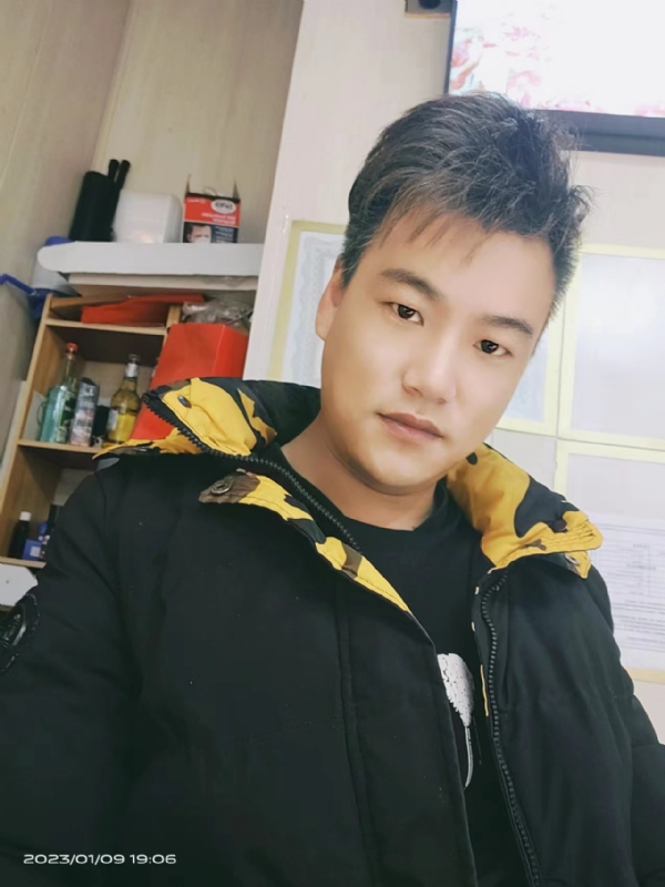 孤酒枕愁眼眠的第一张照片--长春相亲服务中心