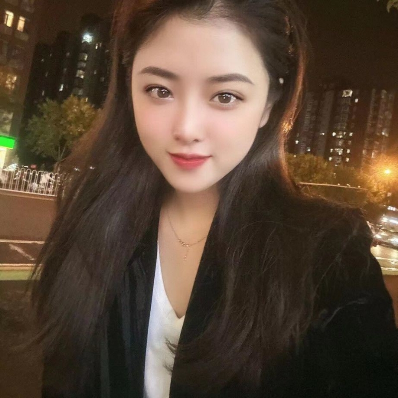 爱笑的微微的第一张照片--长春相亲服务中心