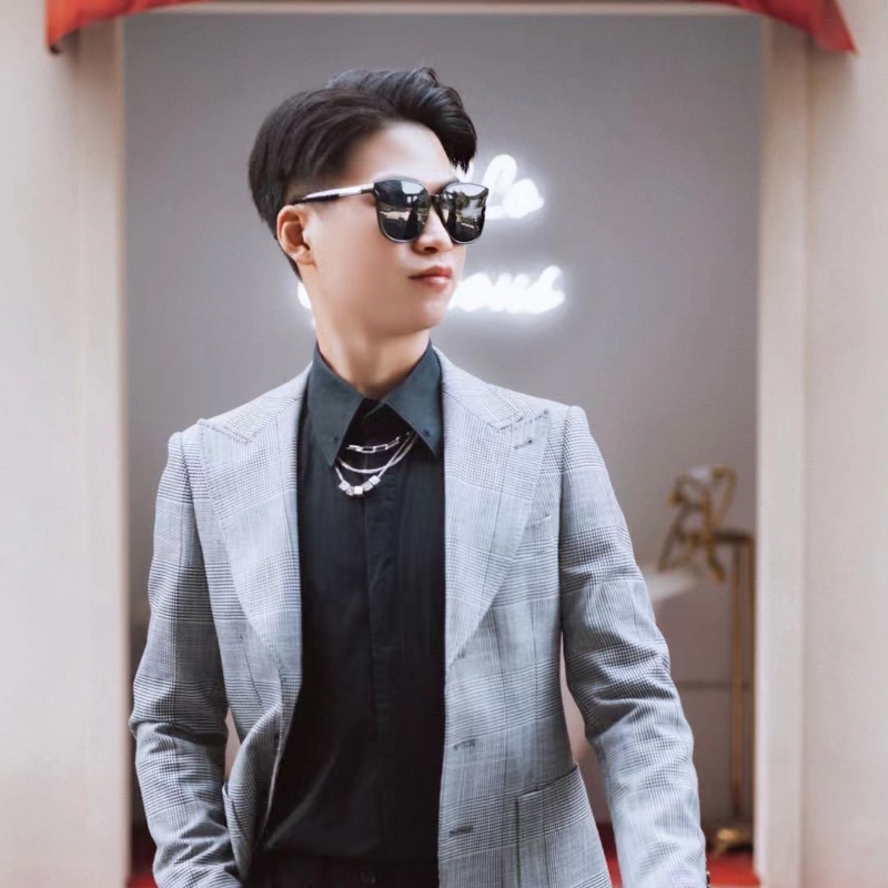 苟逸飞48的第一张照片--长春相亲服务中心