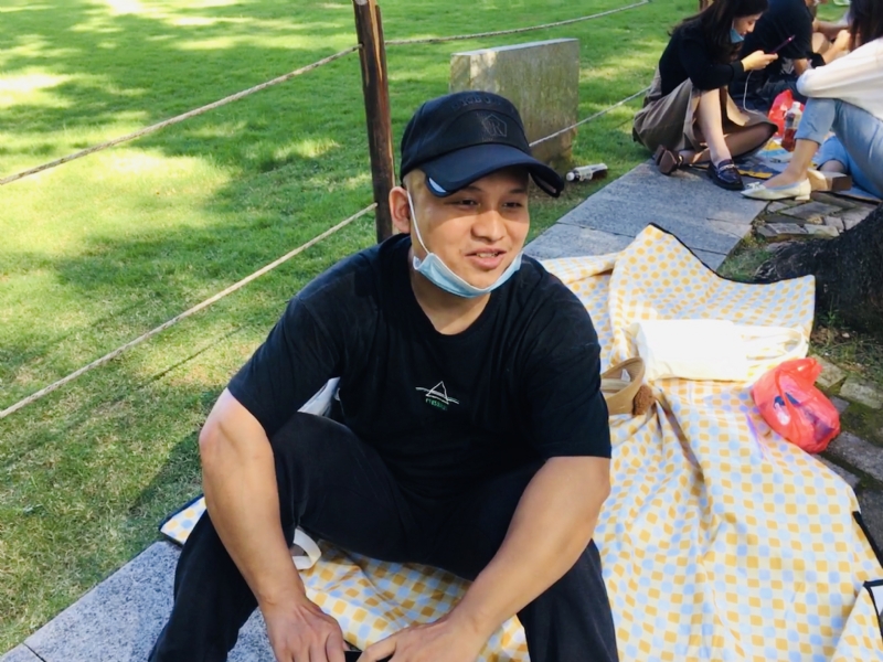 好大一颗石头的第一张照片--长春相亲服务中心