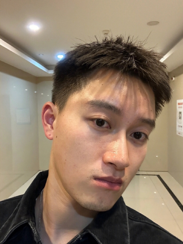 月光之下的第一张照片--长春相亲服务中心