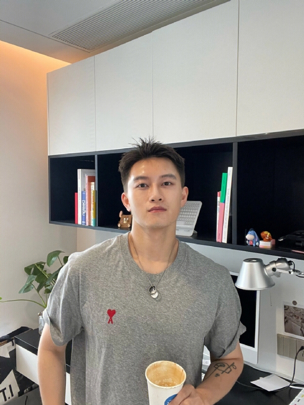 月光之下的第二张照片--长春相亲服务中心