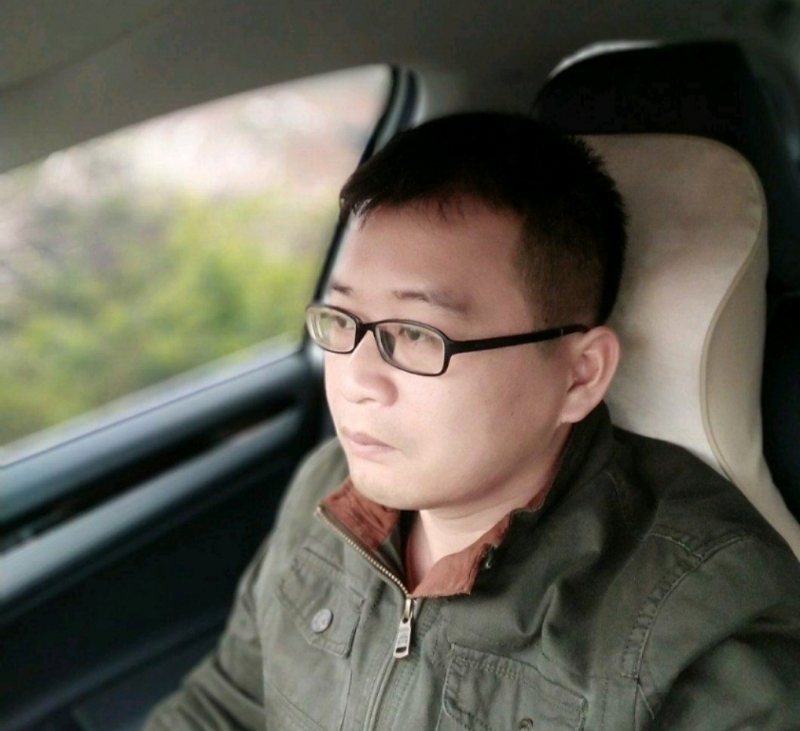 海风吹动你的心的第二张照片--长春相亲服务中心