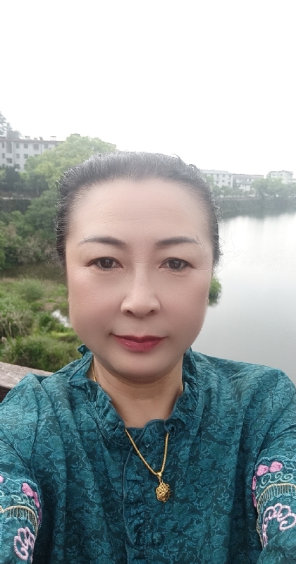 雨中情的第二张照片--长春相亲服务中心