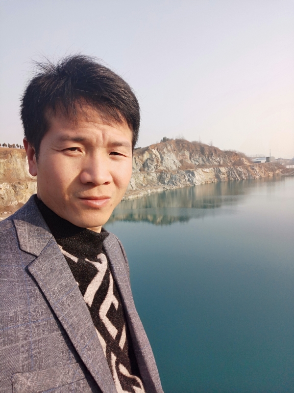 寒夜的第二张照片--长春相亲服务中心