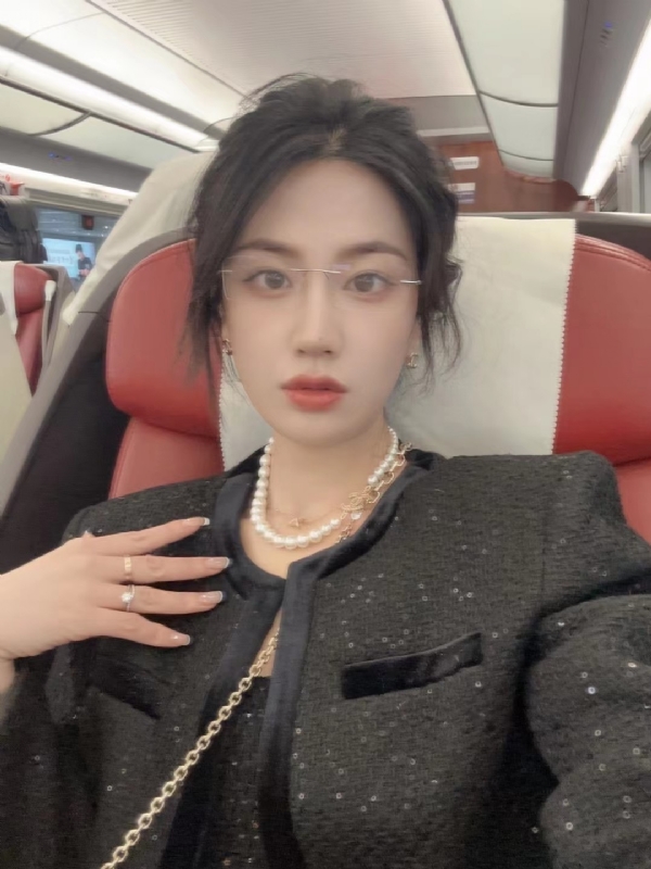 Alma的第三张照片--长春相亲服务中心