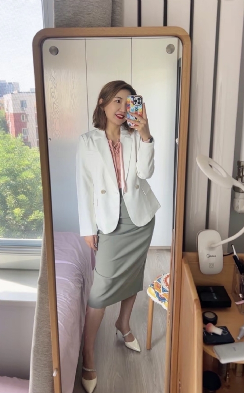 丽波的第三张照片--长春相亲服务中心