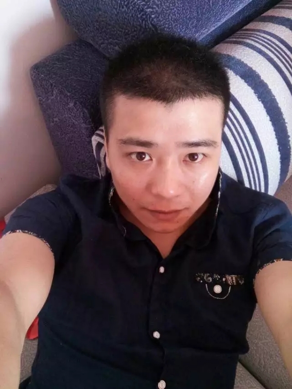 漫步的面包的第一张照片--长春相亲服务中心