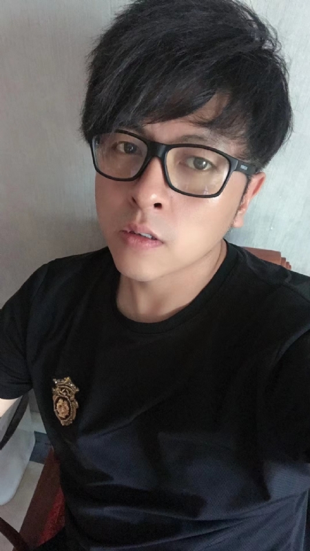 爱你永远不容易的第一张照片--长春相亲服务中心