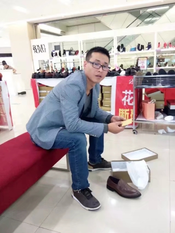 借我你的手的第一张照片--长春相亲服务中心