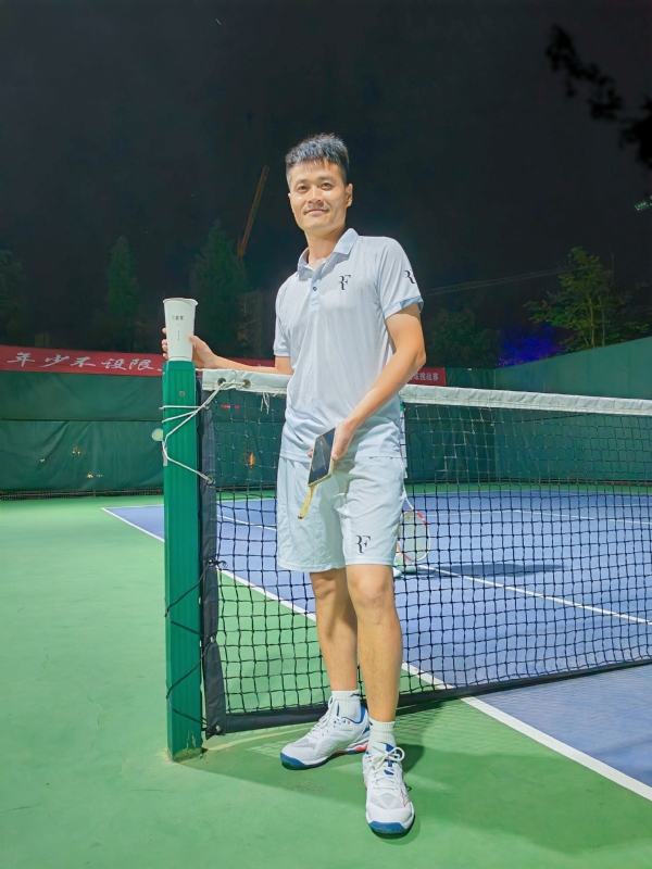 网球罗的第五张照片--长春相亲服务中心