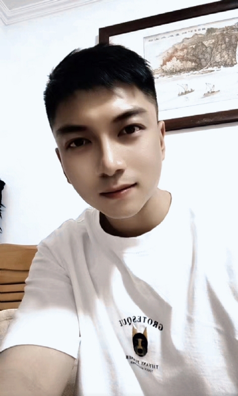 正直的火焰的第一张照片--长春相亲服务中心