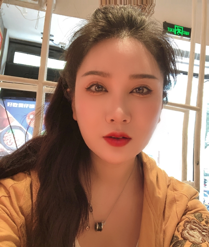 琳达的第二张照片--长春相亲服务中心