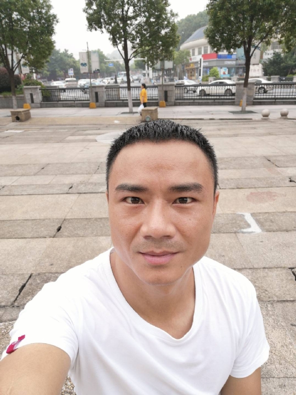 水木年华的第三张照片--长春相亲服务中心