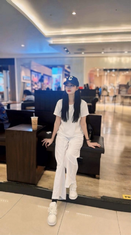 卖火柴的小女孩的第一张照片--长春相亲服务中心