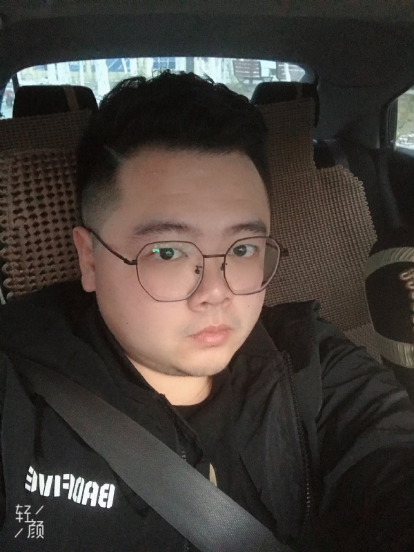 欢笑的第一张照片--长春相亲服务中心